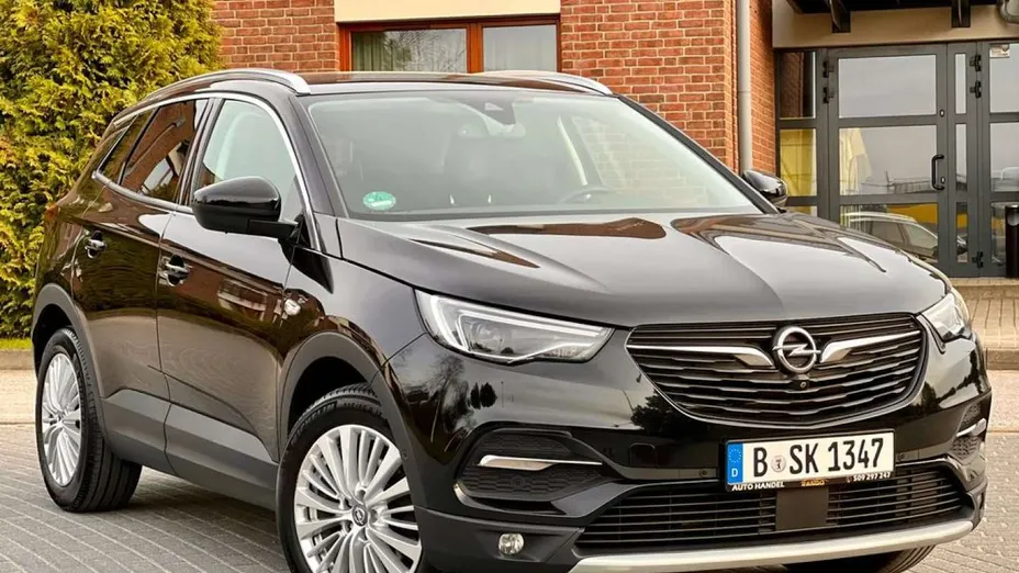 OPEL Grandland X -