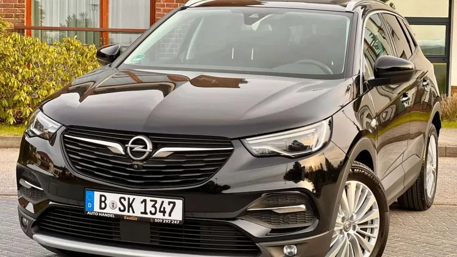OPEL Grandland X -