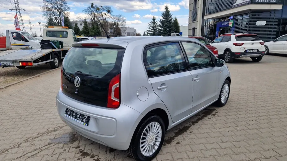 VOLKSWAGEN up! -