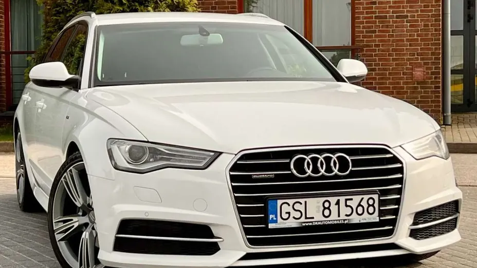 AUDI A6 -