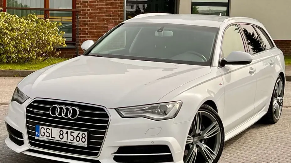 AUDI A6 -