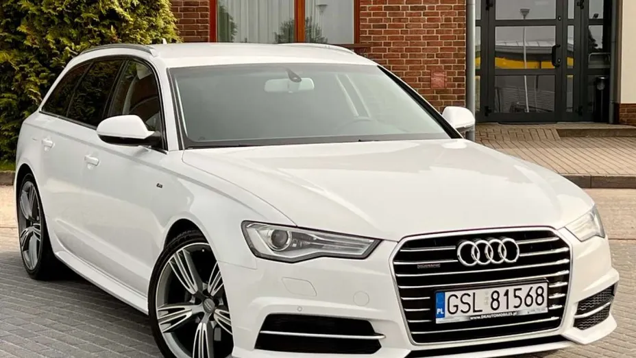 AUDI A6 -