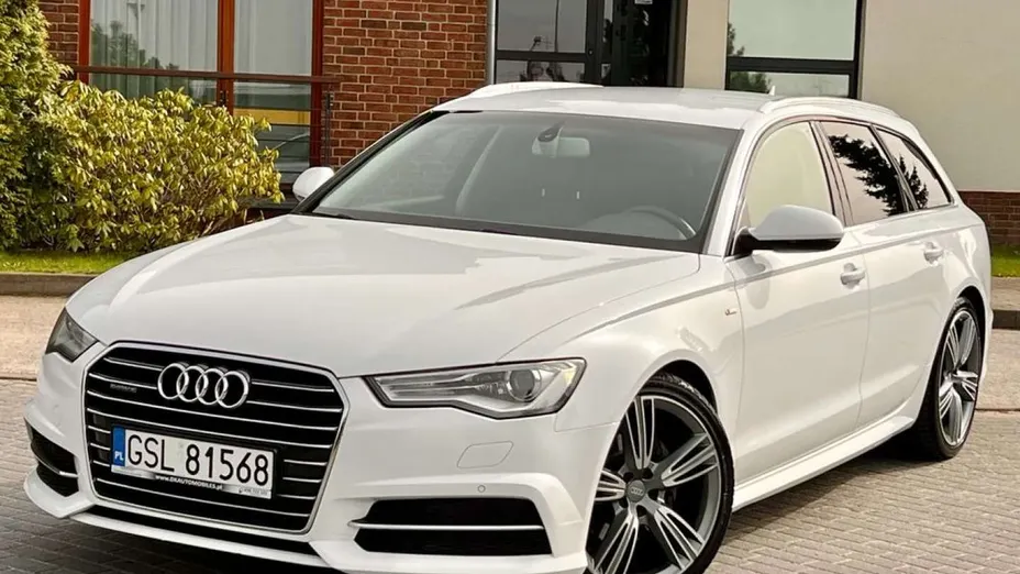 AUDI A6 -