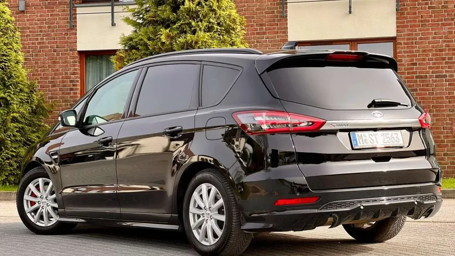 FORD S-MAX -