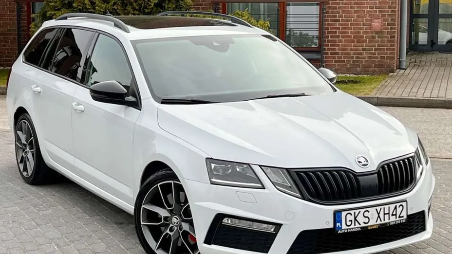 SKODA Octavia -