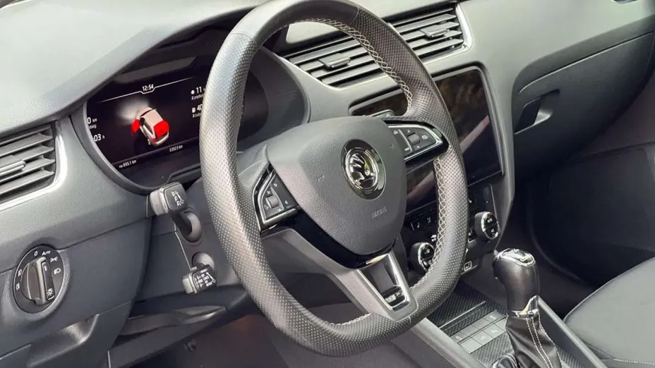 SKODA Octavia -