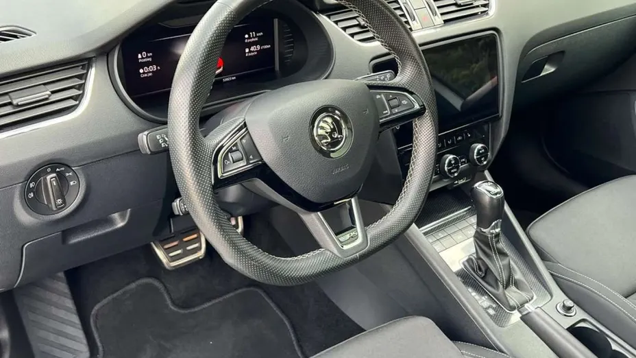 SKODA Octavia -