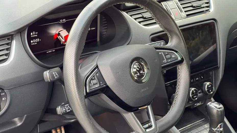 SKODA Octavia -