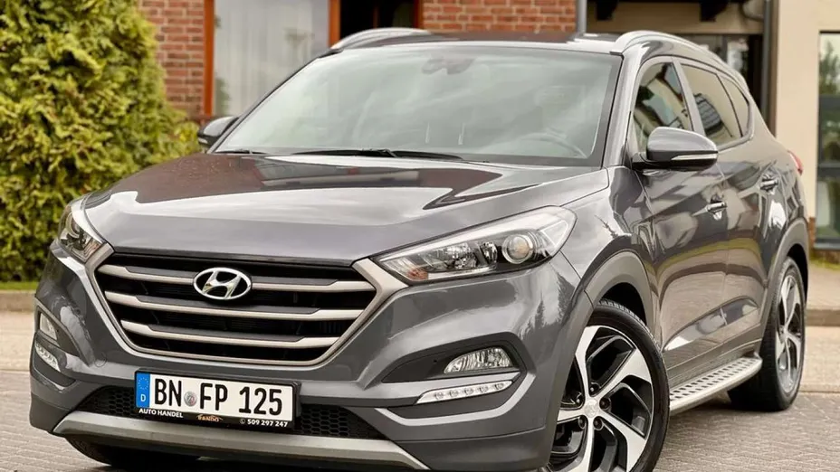 HYUNDAI Tucson -
