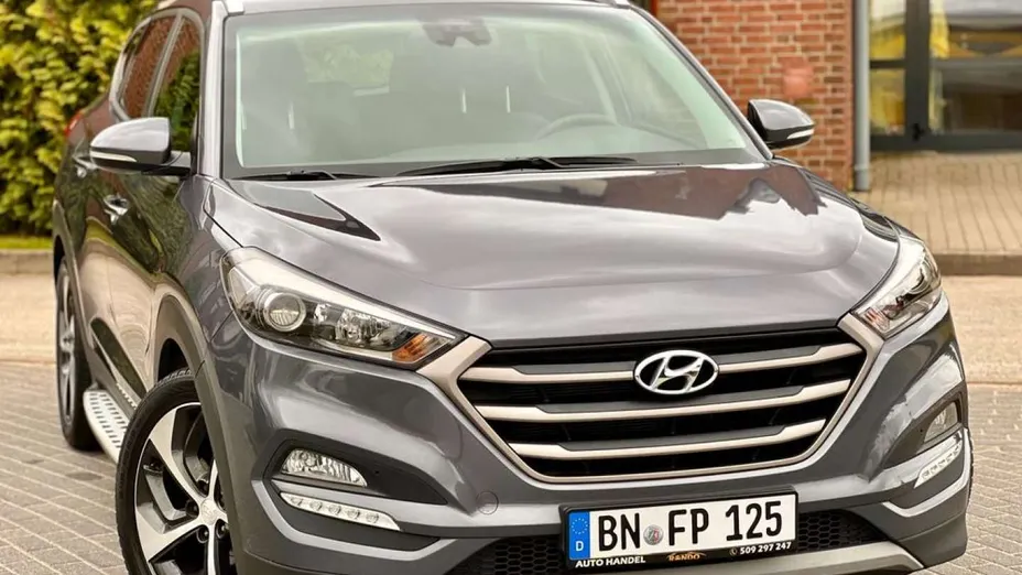 HYUNDAI Tucson -