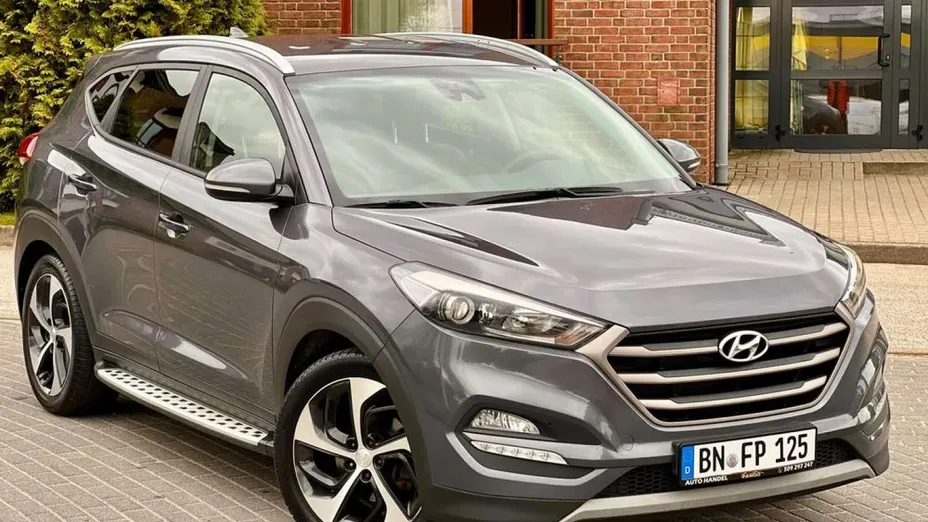 HYUNDAI Tucson -