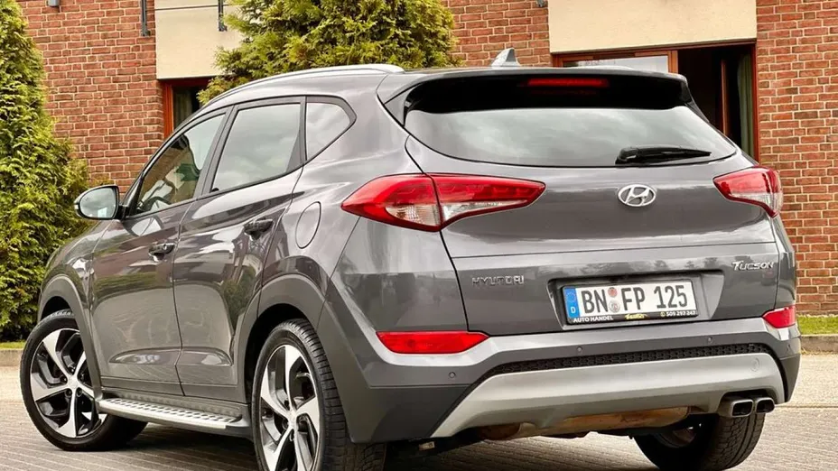 HYUNDAI Tucson -