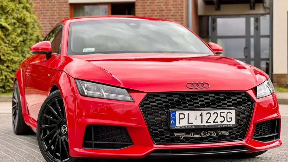 AUDI TT -
