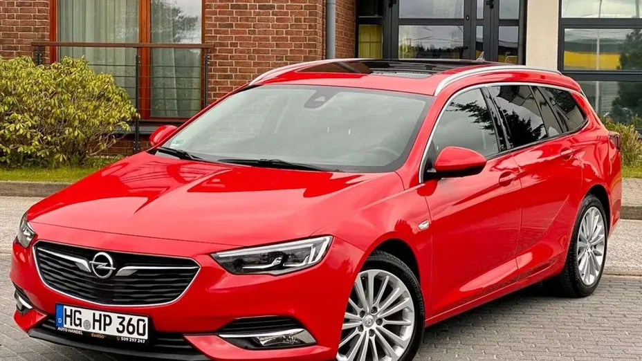 OPEL Insignia -