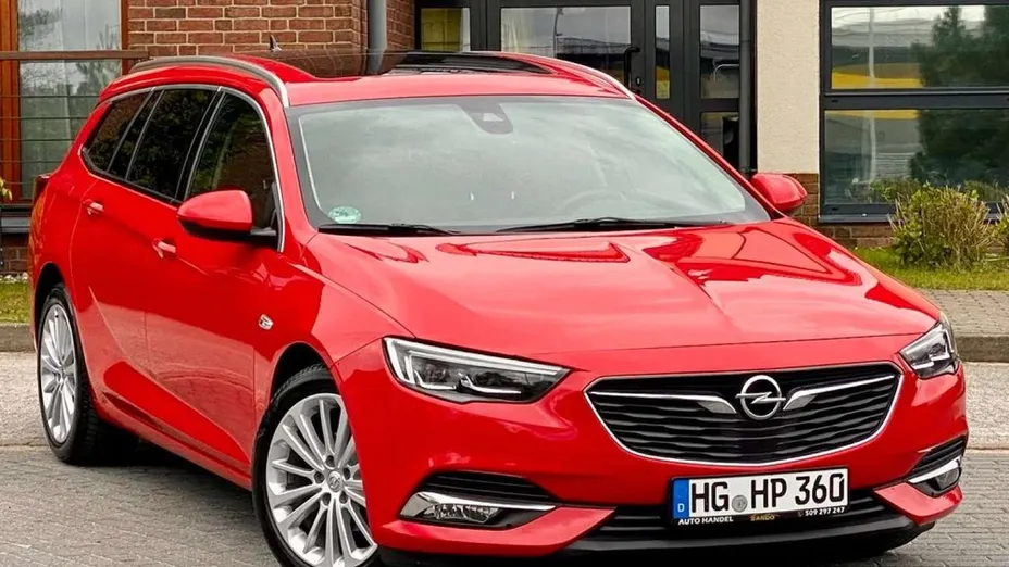 OPEL Insignia -