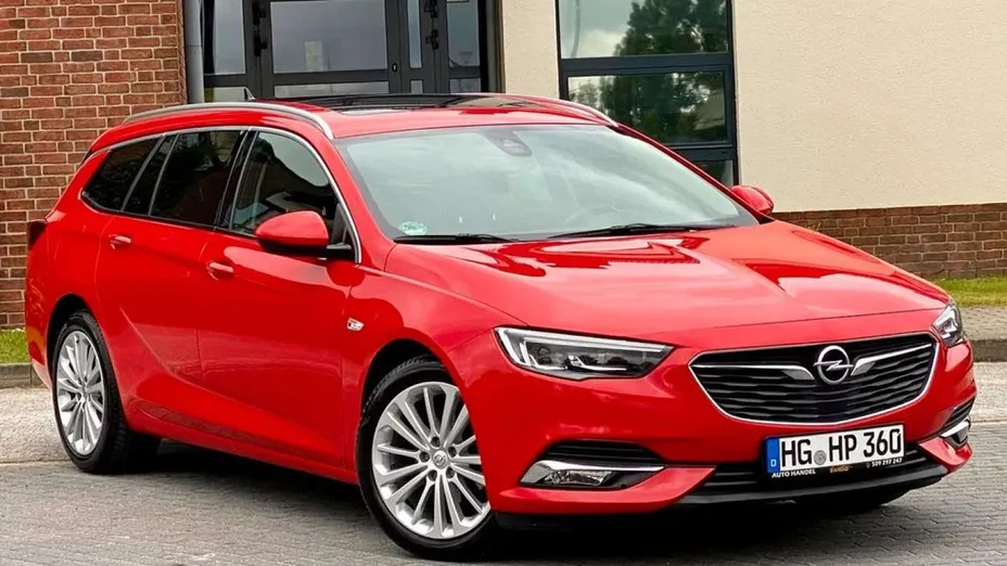 OPEL Insignia -