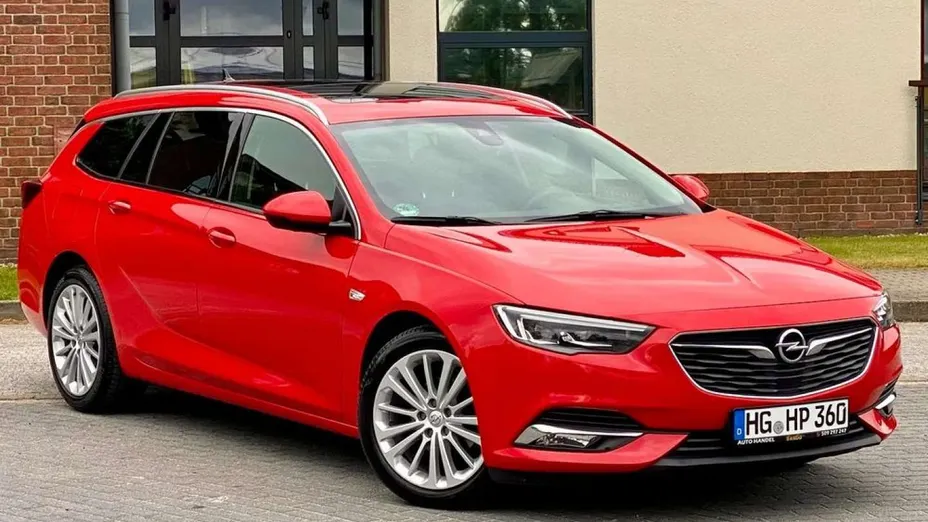 OPEL Insignia -