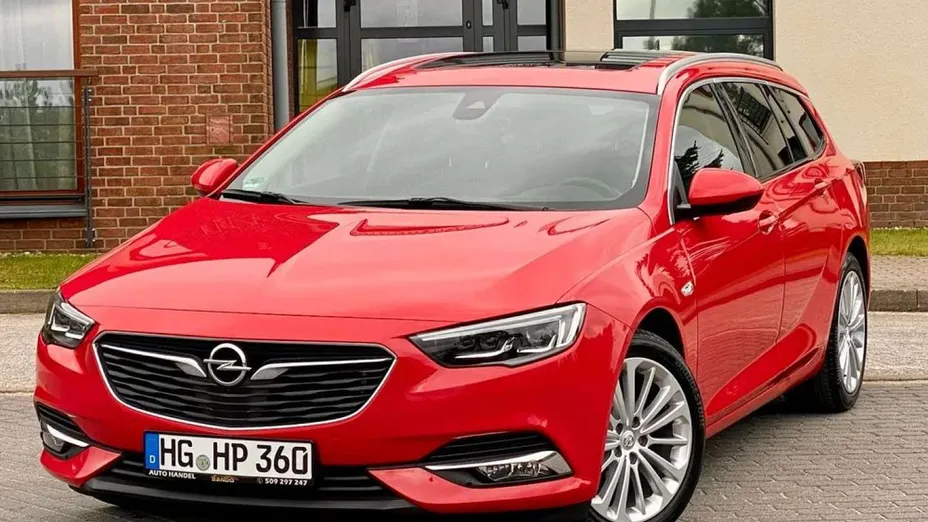 OPEL Insignia -