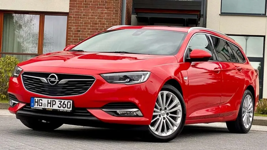 OPEL Insignia -