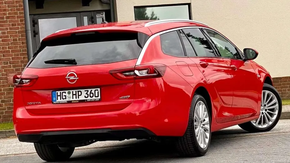 OPEL Insignia -