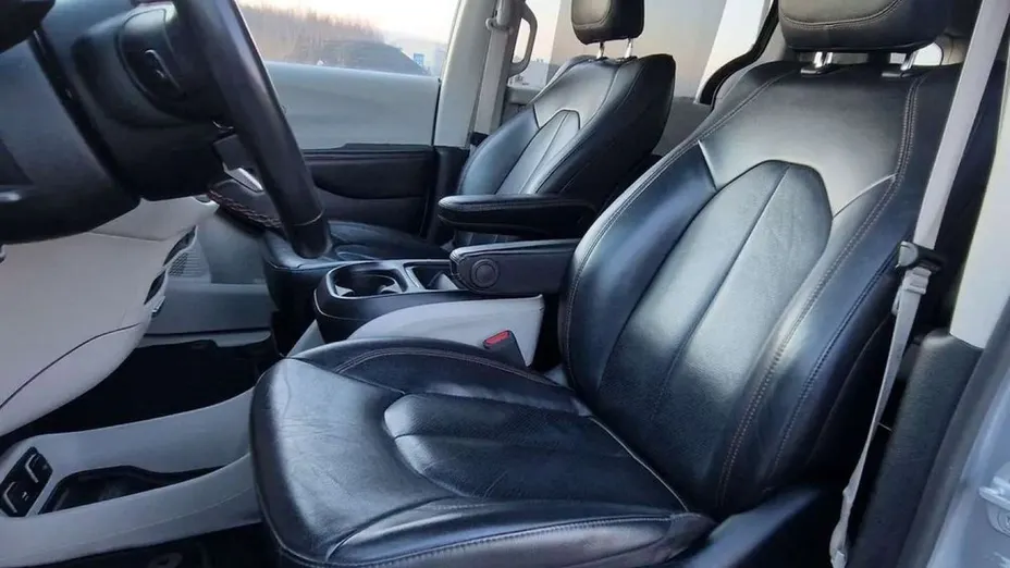 CHRYSLER Pacifica -