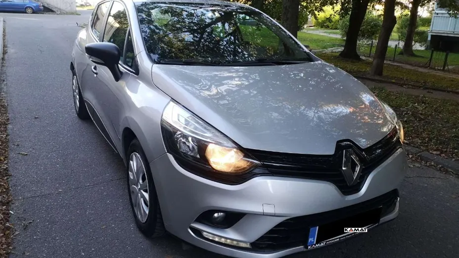 RENAULT Clio -