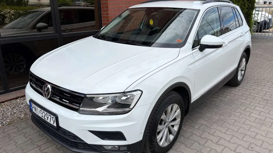 VOLKSWAGEN Tiguan -