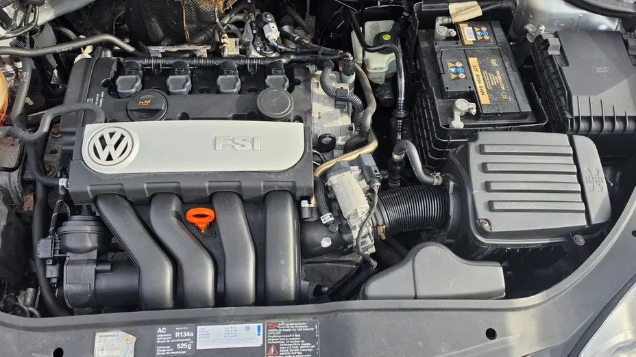 VOLKSWAGEN Jetta -