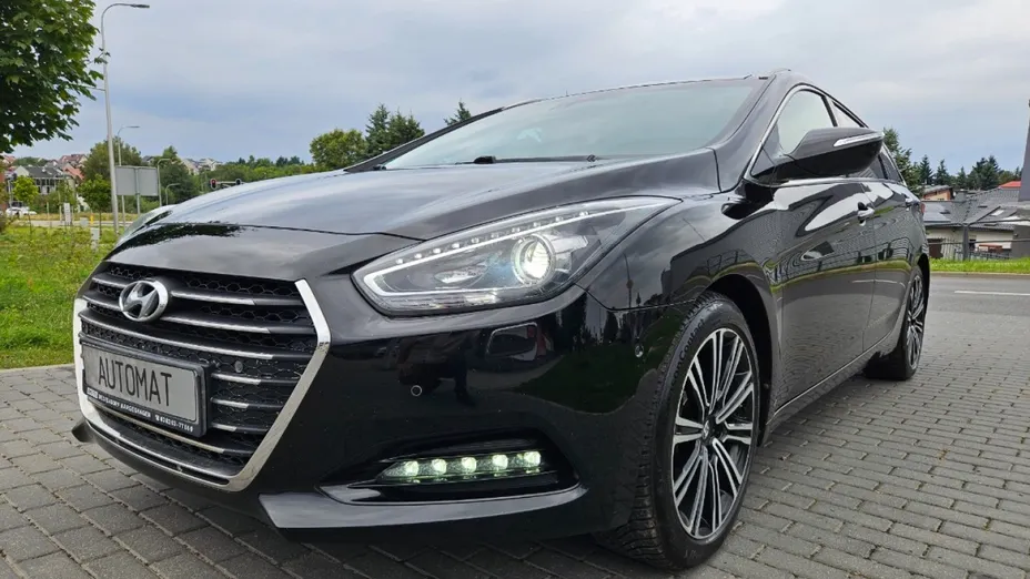 HYUNDAI i40 -