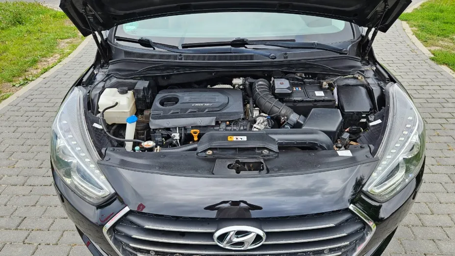 HYUNDAI i40 -