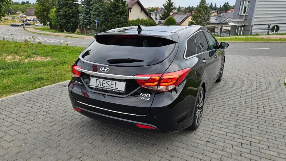 HYUNDAI i40 -