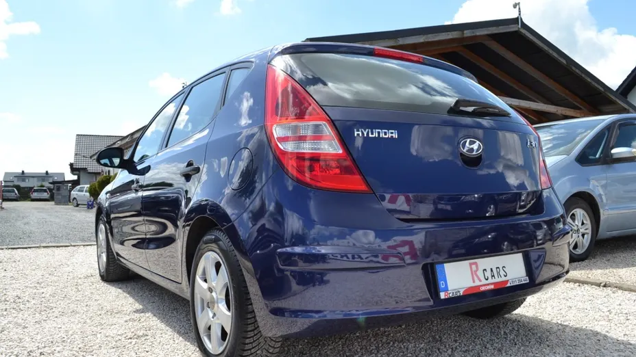 HYUNDAI i30 -