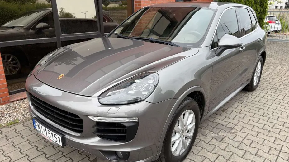 PORSCHE Cayenne -