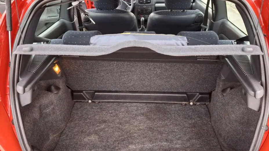 RENAULT Clio -