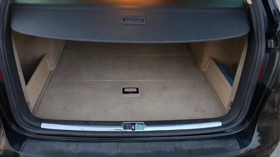 VOLKSWAGEN Passat -