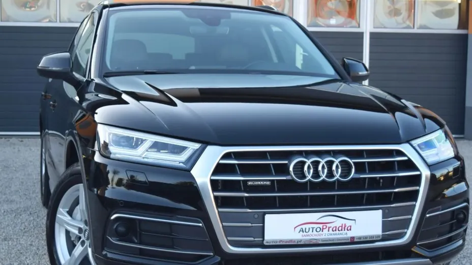 AUDI Q5 -