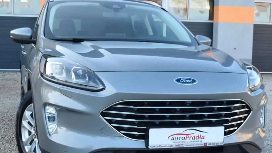 FORD Kuga -