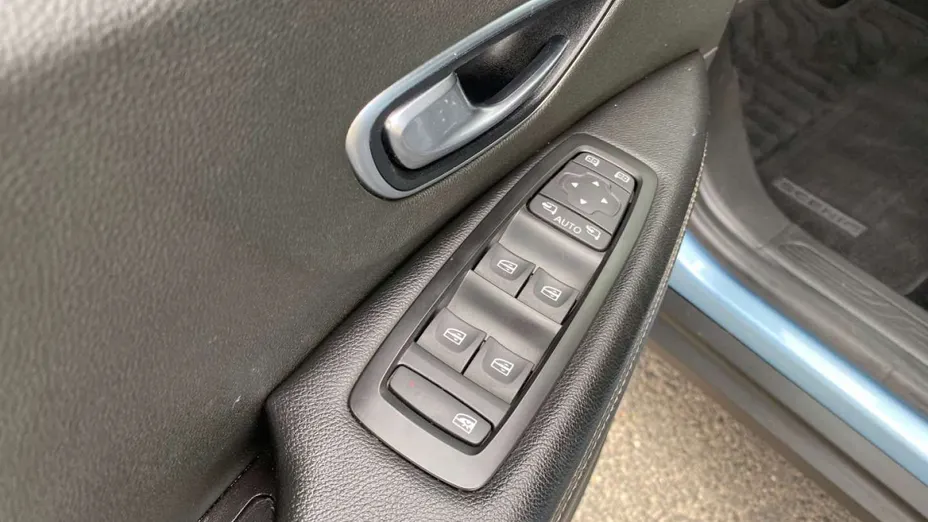 RENAULT Grand Scenic -