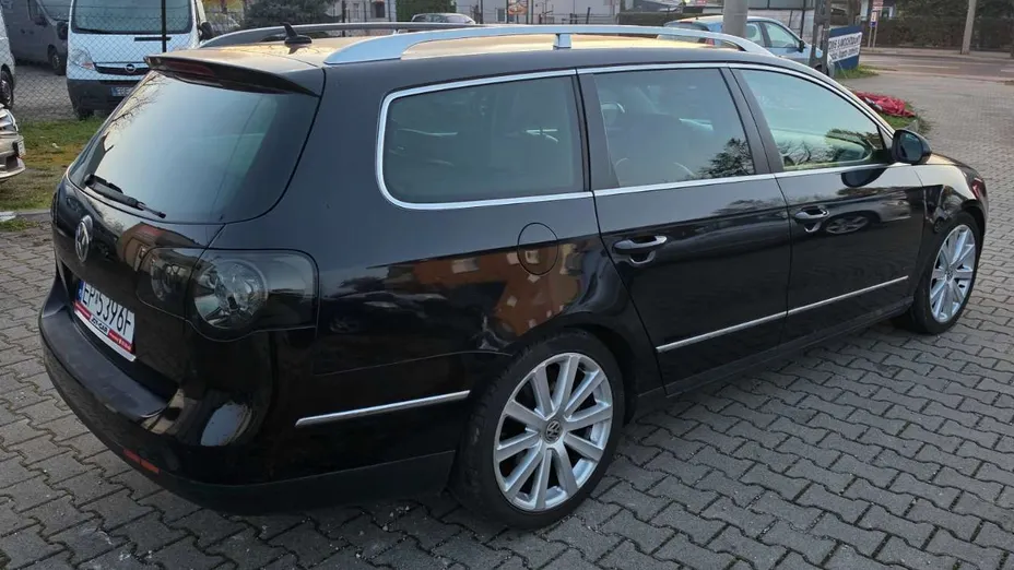 VOLKSWAGEN Passat -