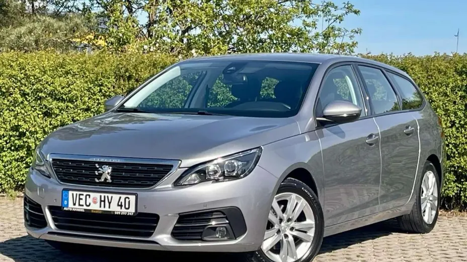 PEUGEOT 308 -