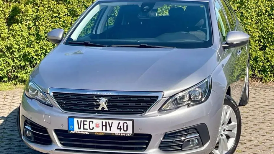 PEUGEOT 308 -