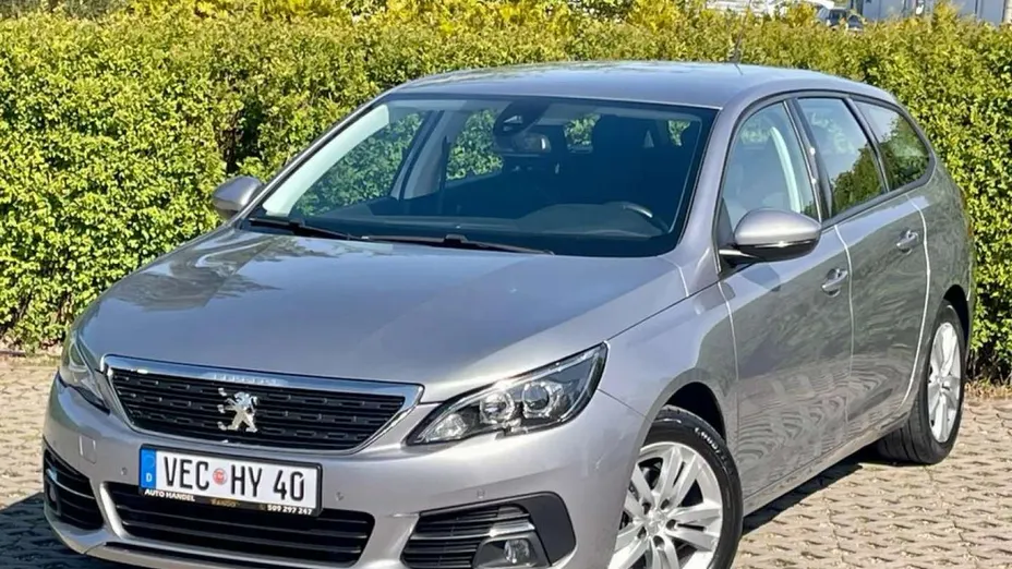 PEUGEOT 308 -