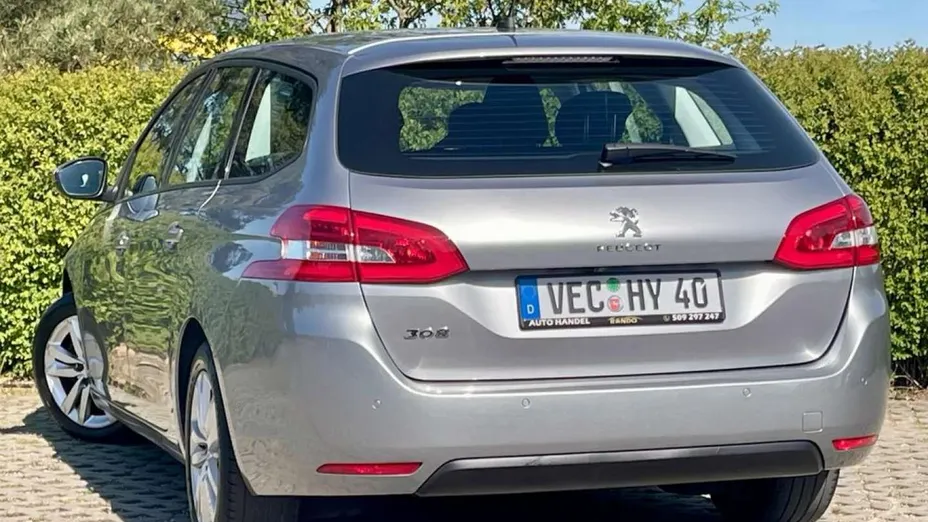 PEUGEOT 308 -