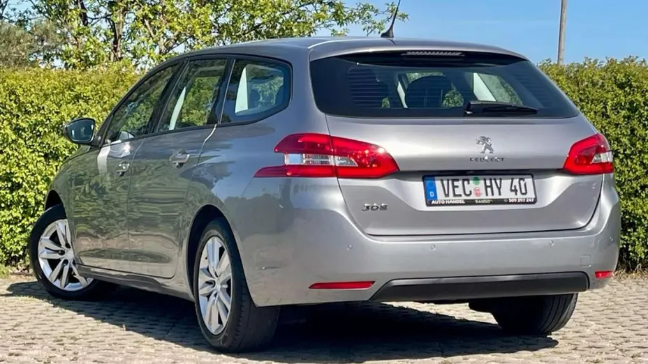 PEUGEOT 308 -