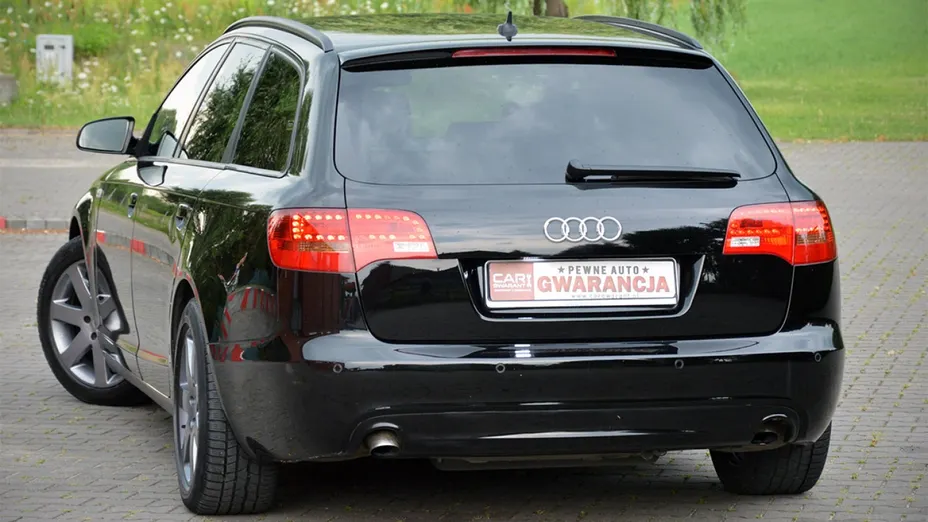 AUDI A6 -