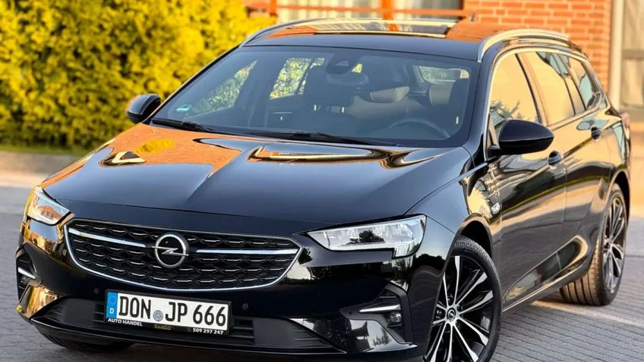 OPEL Insignia -