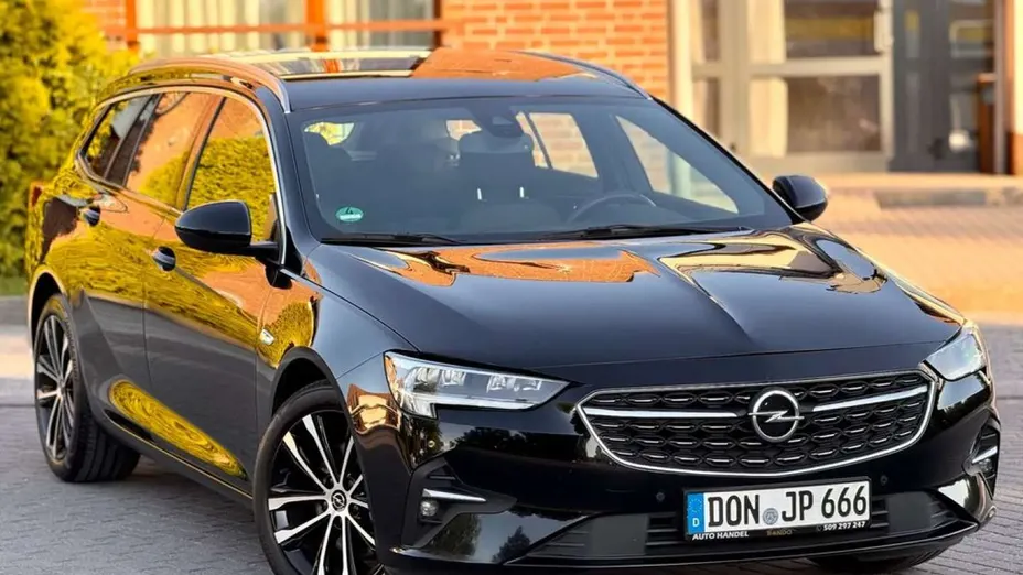 OPEL Insignia -