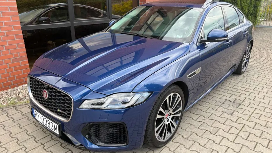 JAGUAR XF -