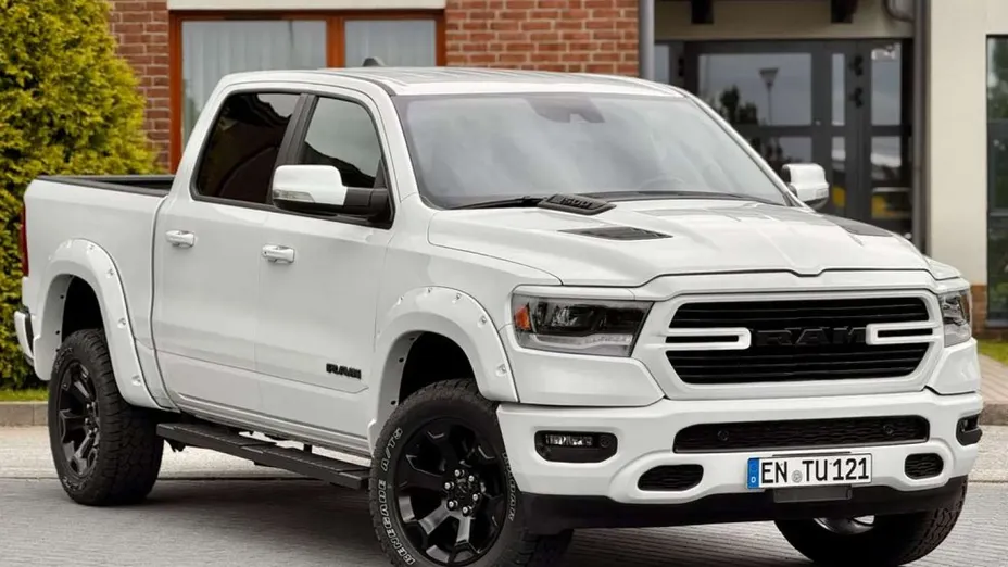 RAM 1500 -