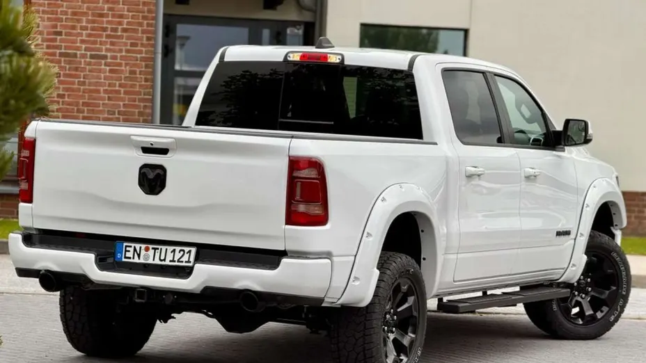 RAM 1500 -